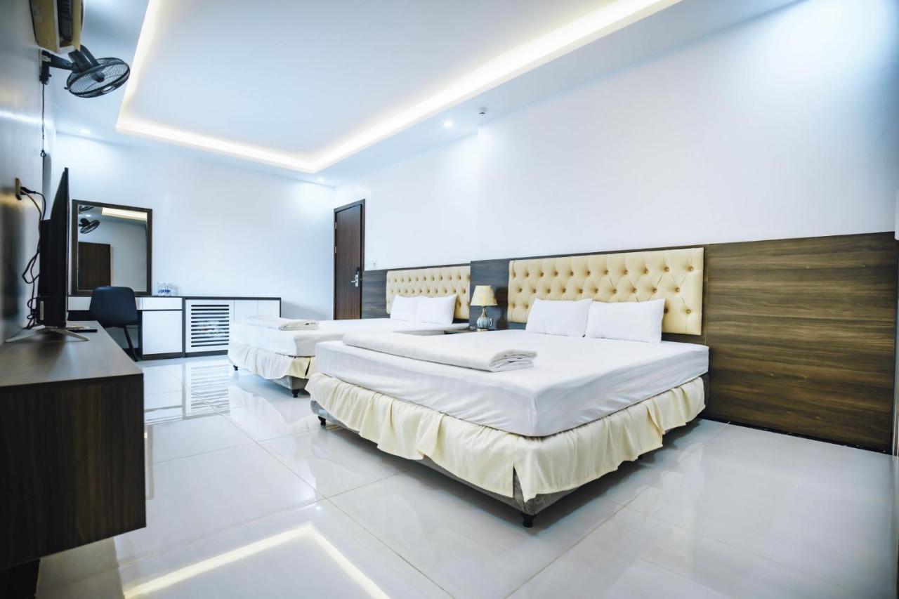 Khach San Hero Thanh Hoa Exterior photo